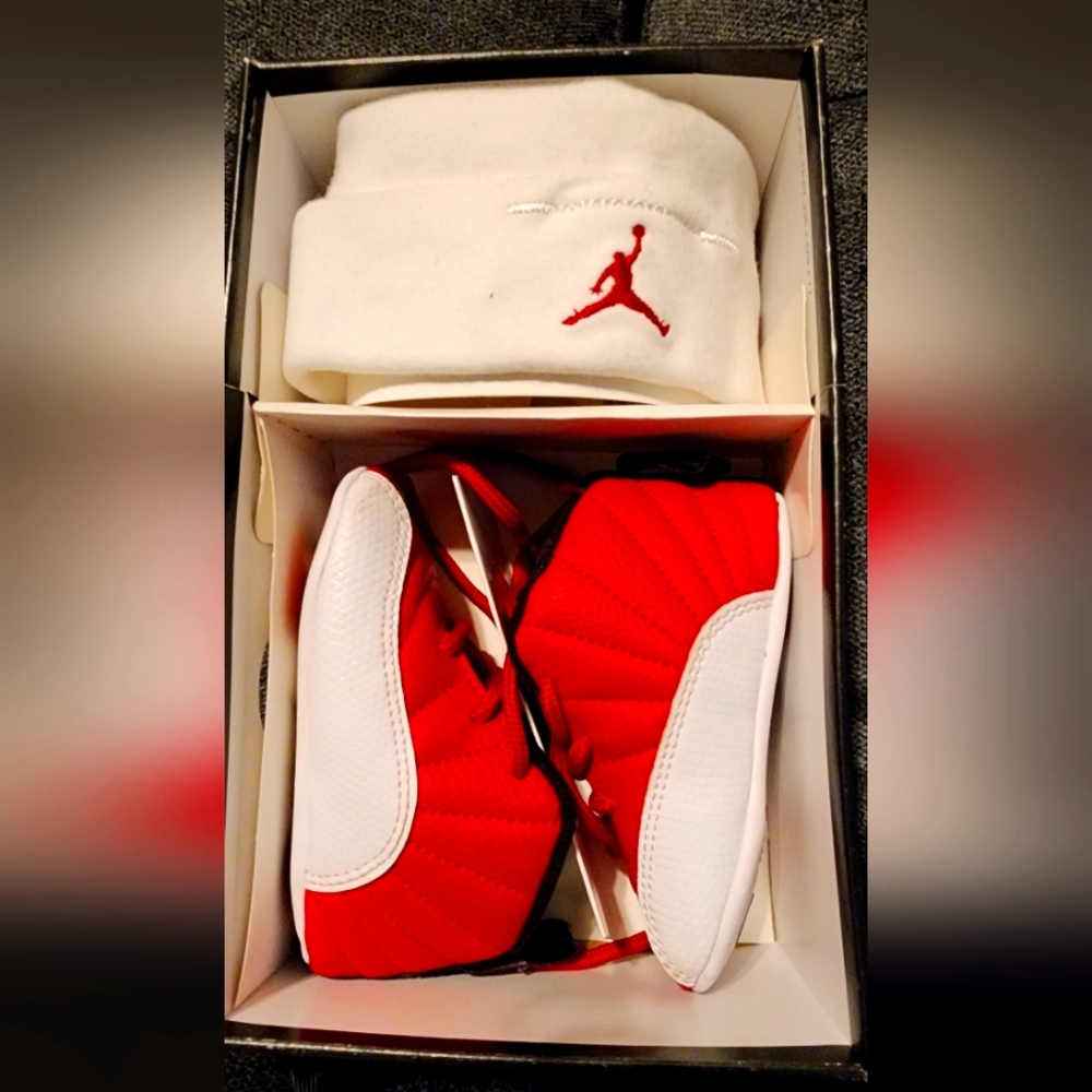 Jordan 12 Retro Gift Pack